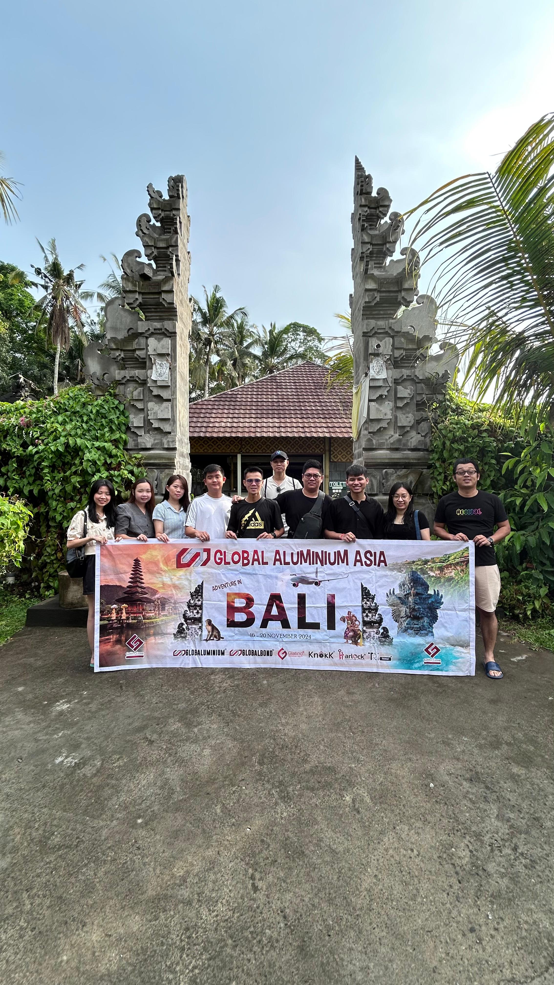 Global Aluminium Asia team group photo
