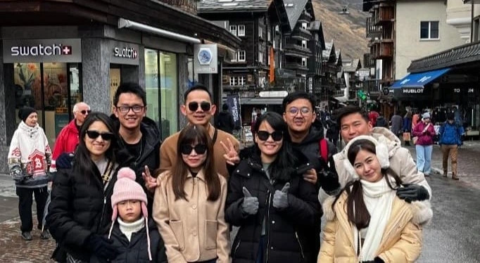 Close group photo